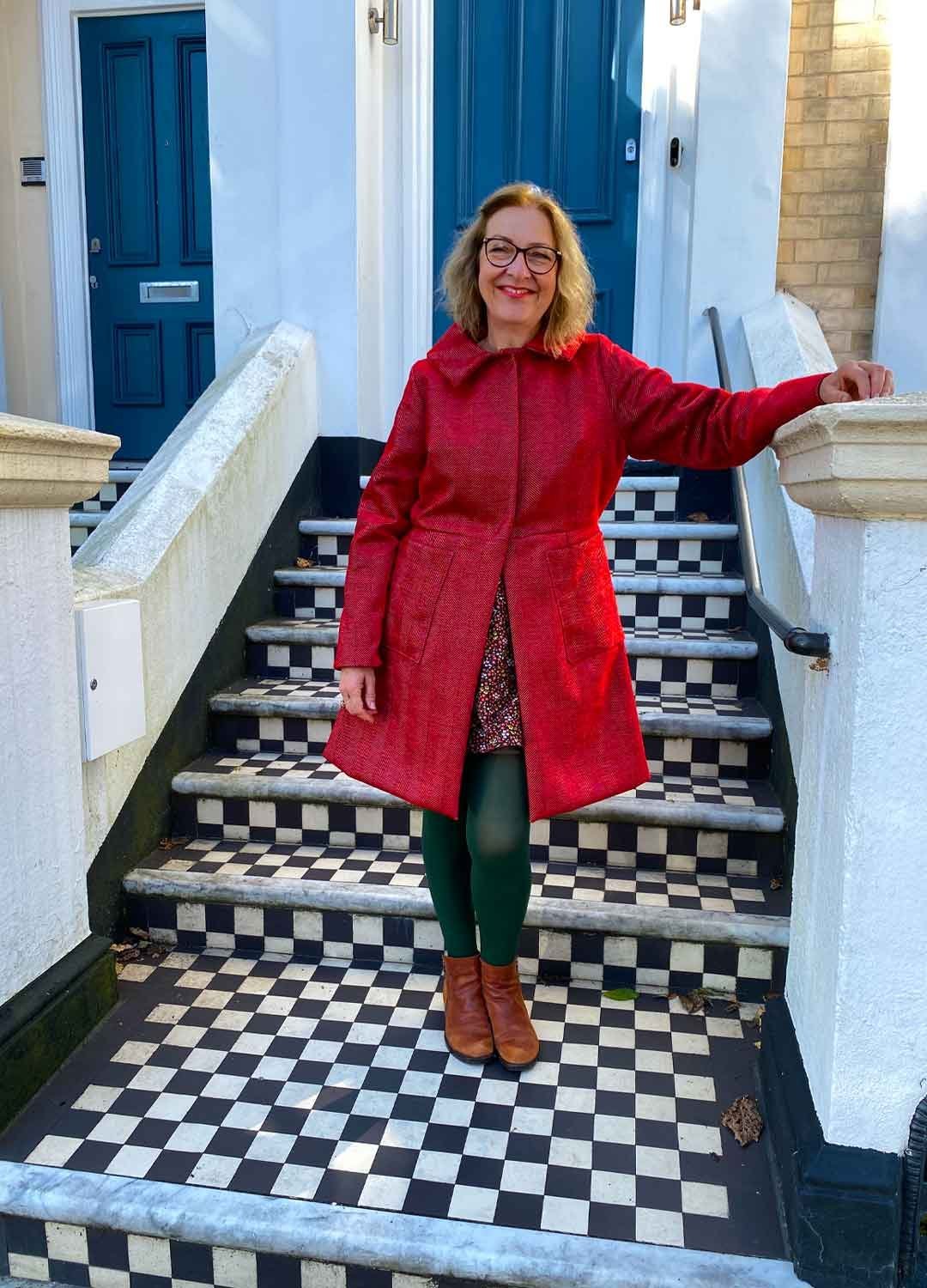 Red brocade A-line coat - ref 239 - Resale item - Approx UK 12-14