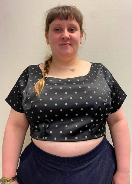 Black Satin Spot Crop top- ref 73 - Resale item - Approx 18-20