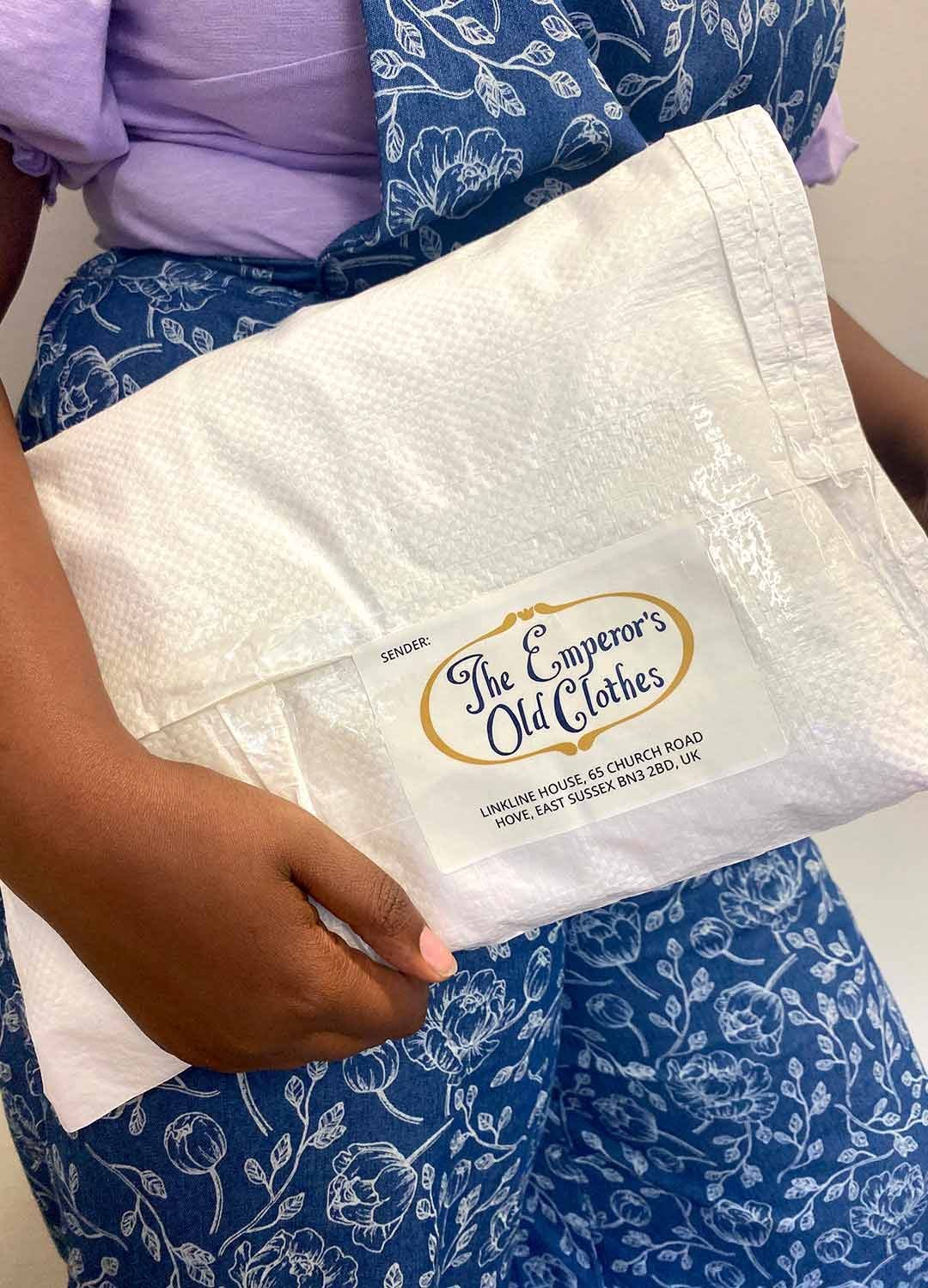 Emperor’s Circular Packaging - Remove this from your basket if you are on a low income and cannot afford this extra cost (this is offered on a trust basis)