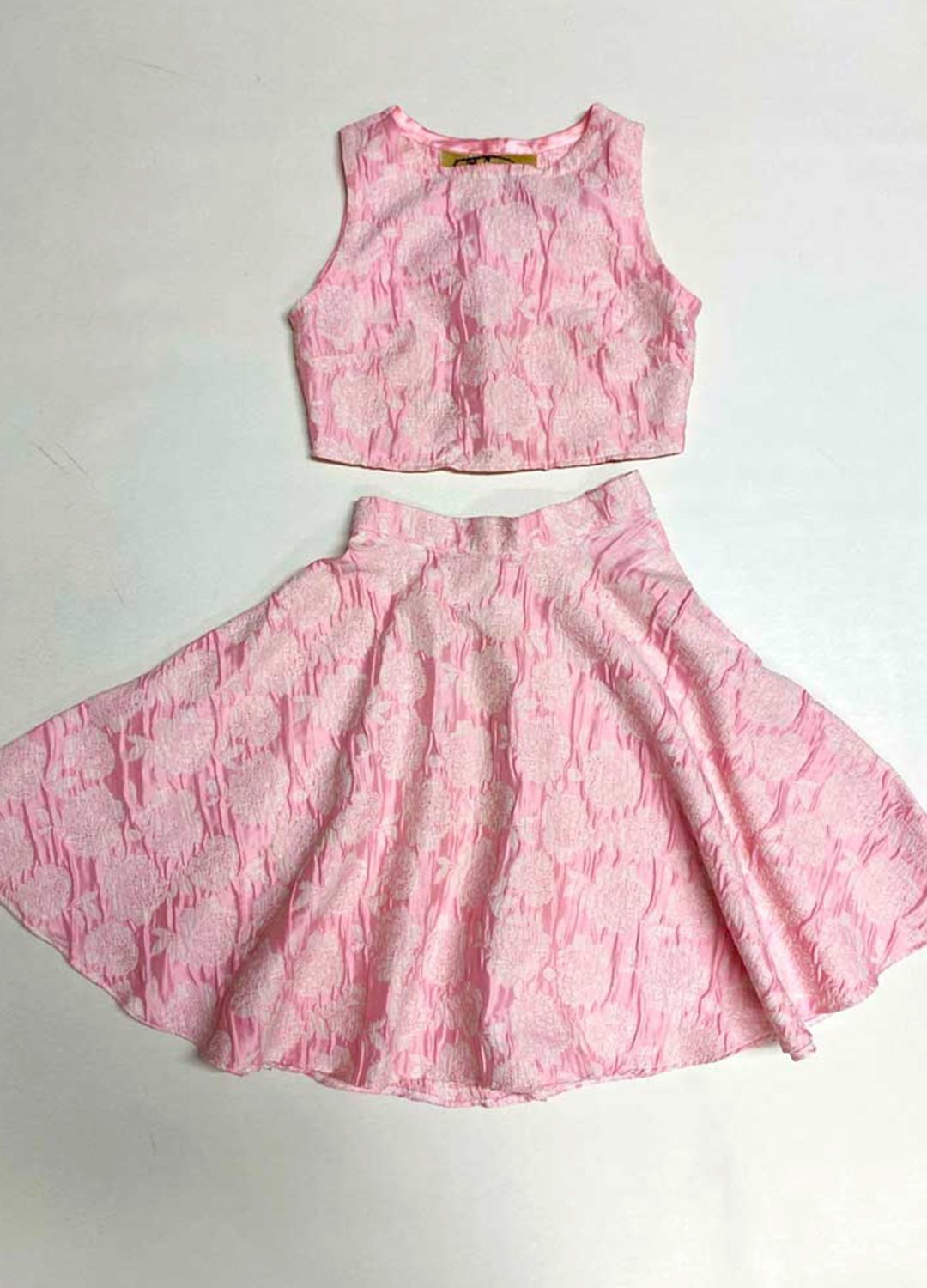 Pink Brocade Floral Two Piece - Ref 44 - Resale item - UK 6-8 1 Pink Brocade Floral Two Piece - Ref 44 - Resale item - UK 6-8