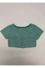 Green Zig Zag Crop top- ref 56 - Resale item - Approx 12-14