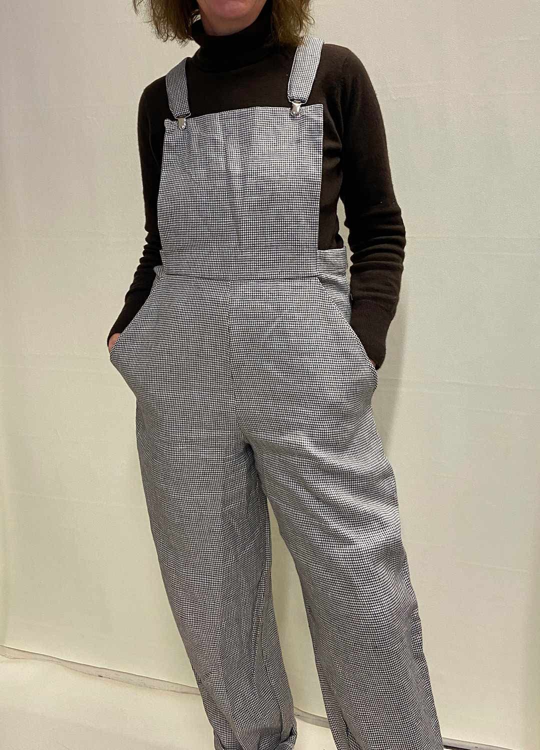 Brown Houndstooth Dungarees - ref 35 - Resale item - Approx 12-14