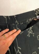 Black floral viscose A-line skirt- ref 171 - Resale item - Approx UK 14-16