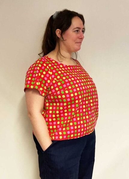 Red + green dotty cotton tee - ref 177 - Resale item - Approx UK 18-20