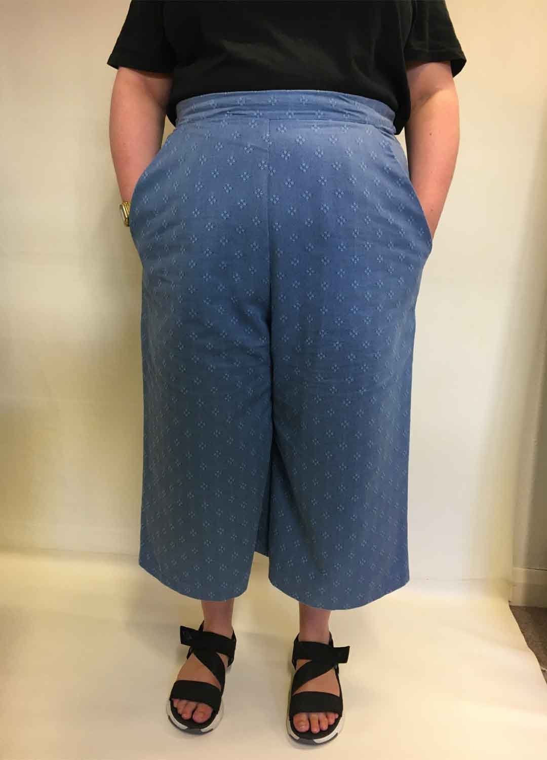 Blue textured cotton Culottes - ref 159 - Resale item - Approx 18-20 1 Blue textured cotton Culottes - ref 159 - Resale item - Approx 18-20